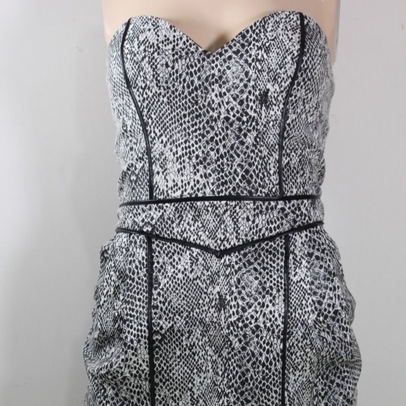 NEW GUESS Strapless Snake-Print Tulip Dress SZ 6 - Picture 3 of 4